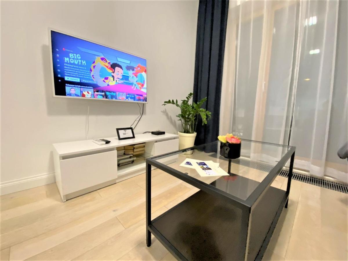 Exclusive 2Br! Apartment In Center +Netflix +Gym Варшава Екстер'єр фото