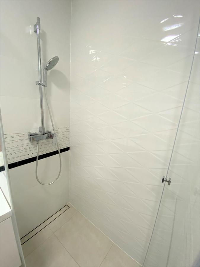 Exclusive 2Br! Apartment In Center +Netflix +Gym Варшава Екстер'єр фото