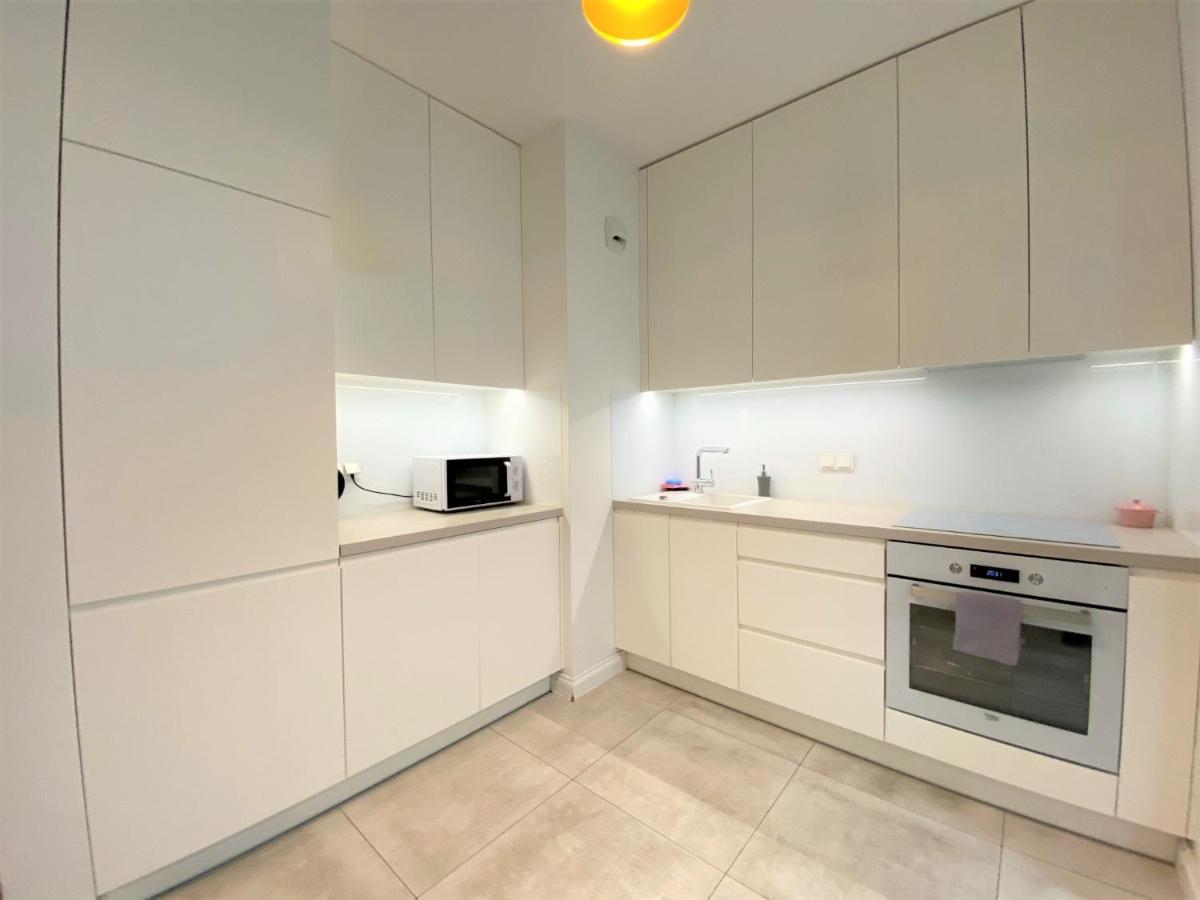 Exclusive 2Br! Apartment In Center +Netflix +Gym Варшава Екстер'єр фото