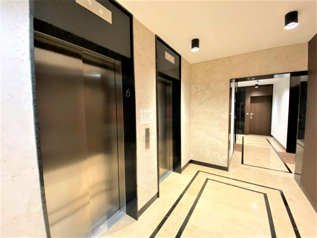 Exclusive 2Br! Apartment In Center +Netflix +Gym Варшава Екстер'єр фото