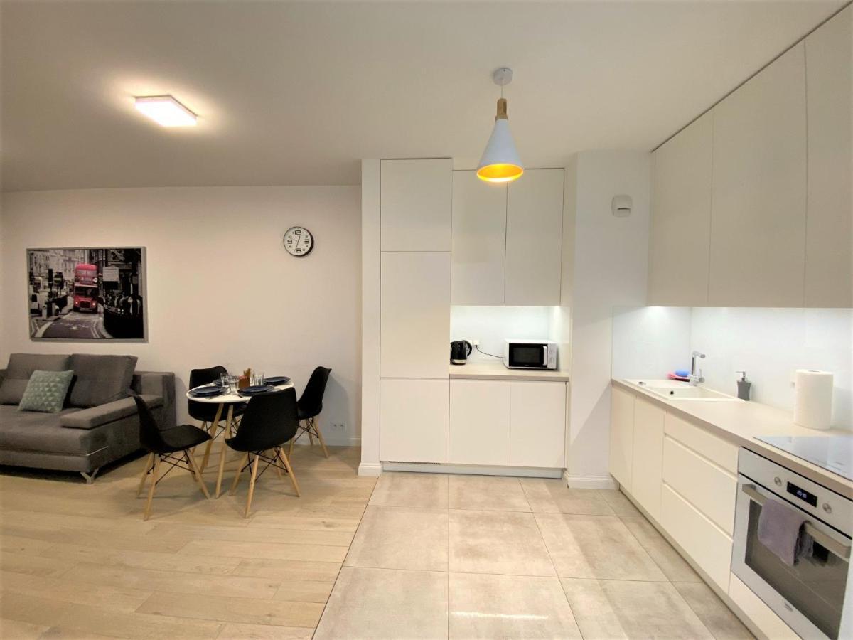Exclusive 2Br! Apartment In Center +Netflix +Gym Варшава Екстер'єр фото